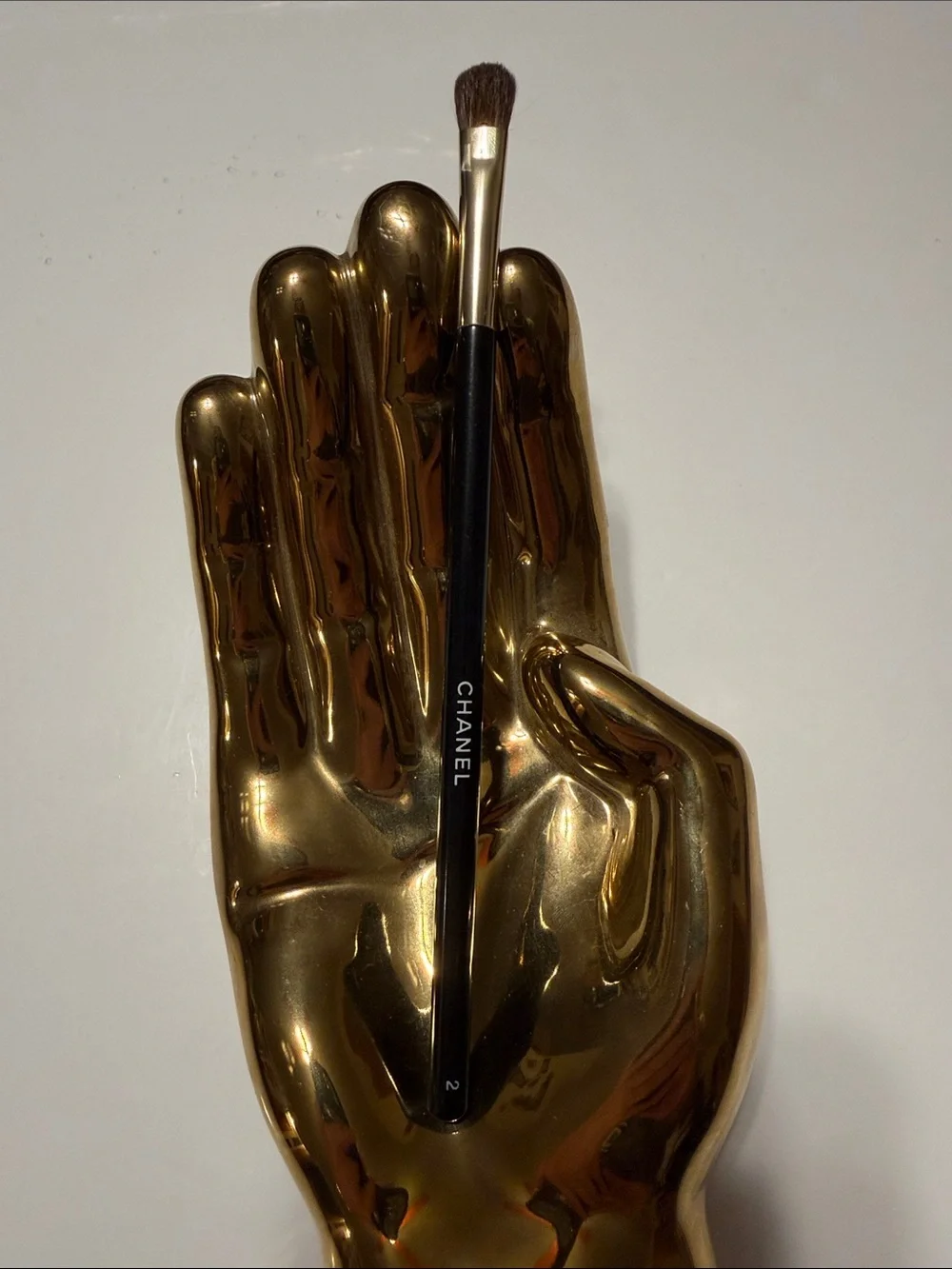 CHANEL Pinceau Ombré #2 Eyeshadow Brush with Black Handle and Gold Ferrule NWOT